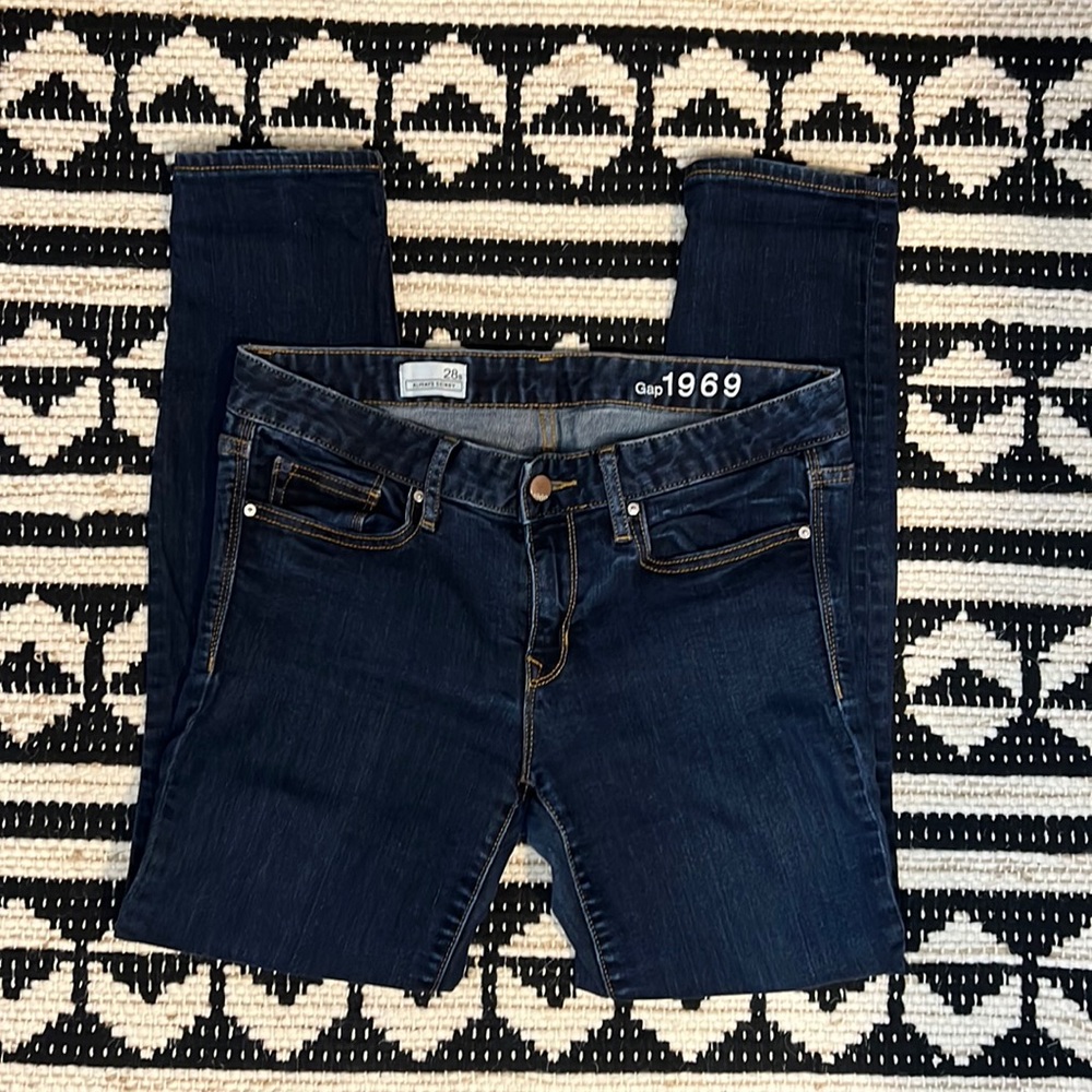 Gap 1969 Always Skinny Jeans - Size 28S - Dark Wash Low Rise